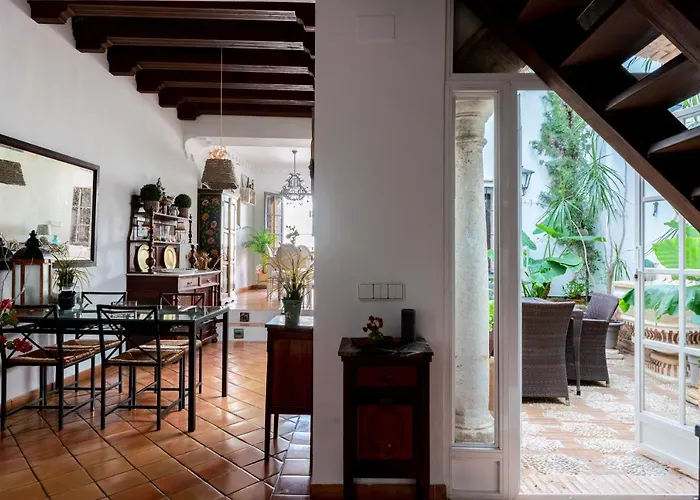 Atico Con Encanto En Sierpes Appartamento