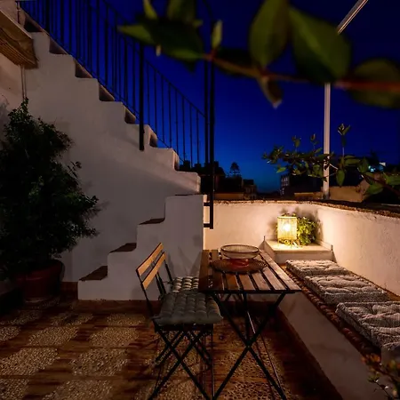 Atico Con Encanto En Sierpes