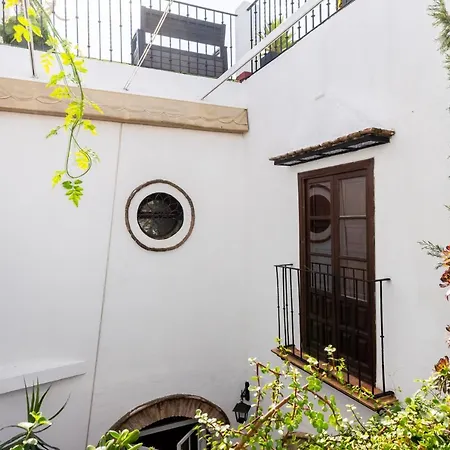 Atico Con Encanto En Sierpes Appartement Séville